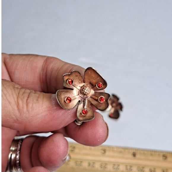Vintage 1950s-60s Sterling Silver Flower Earrings Screw Back Red Crystals MCM - Picture 3 of 6